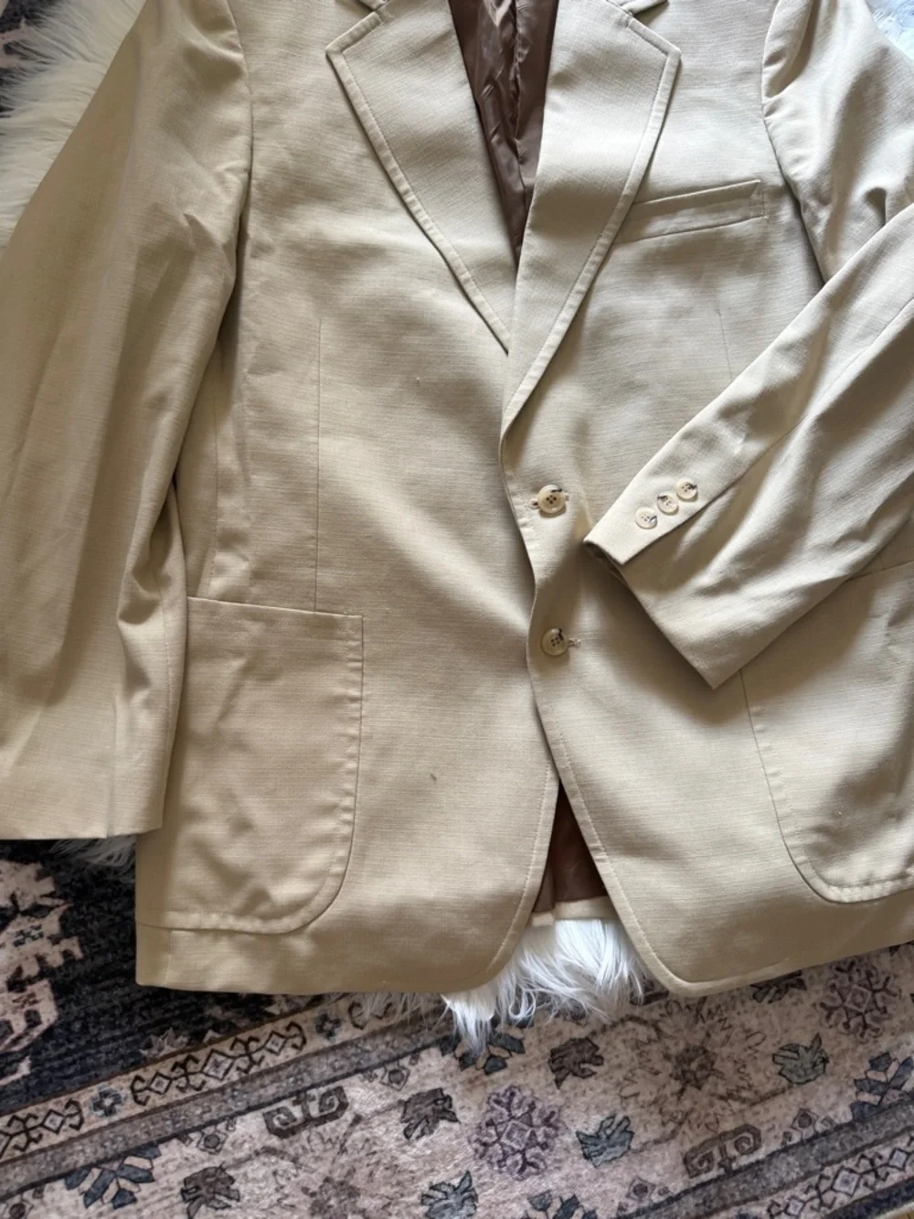 VINTAGE century club  Men's suit tan color  jacket size 44 W